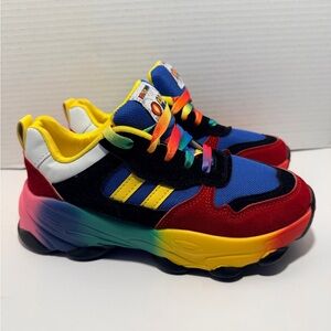 Vibrant Women's Athletic Shoes